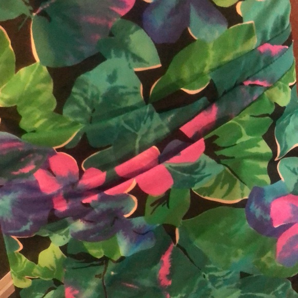 Woman’s vintage rare Y2k old stock green & purple floral one piece swimsuit - Picture 10 of 13